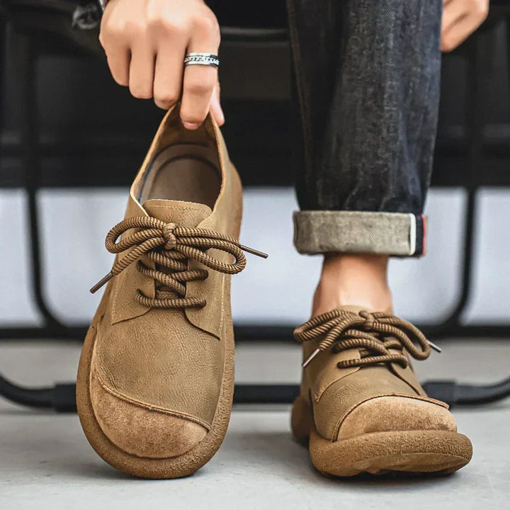 Elegantne Suede Kingad