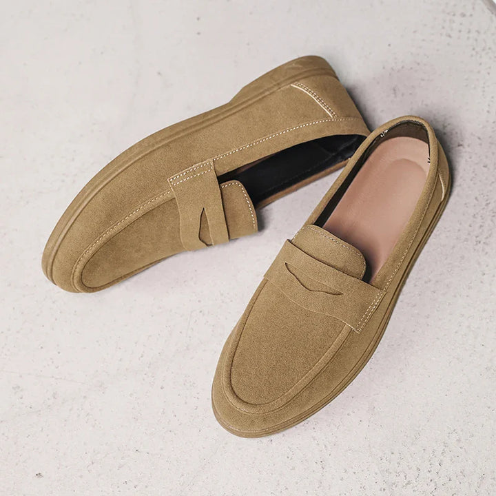 Elegantne, hingav Loafers