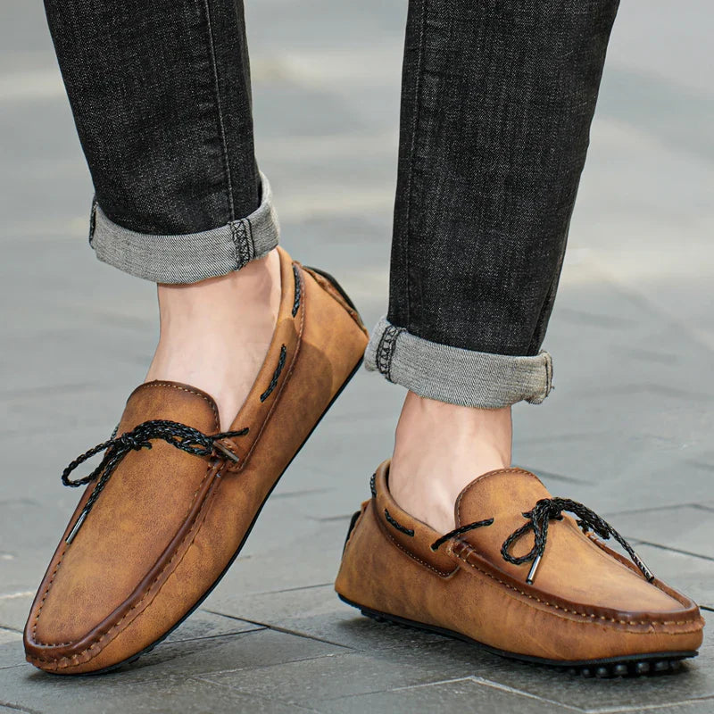Käsitsi valmistatud seemisnahast Loafers