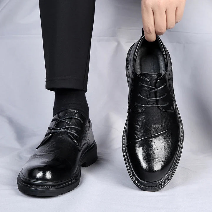 Elegantne nahkkingad Briti stiilis