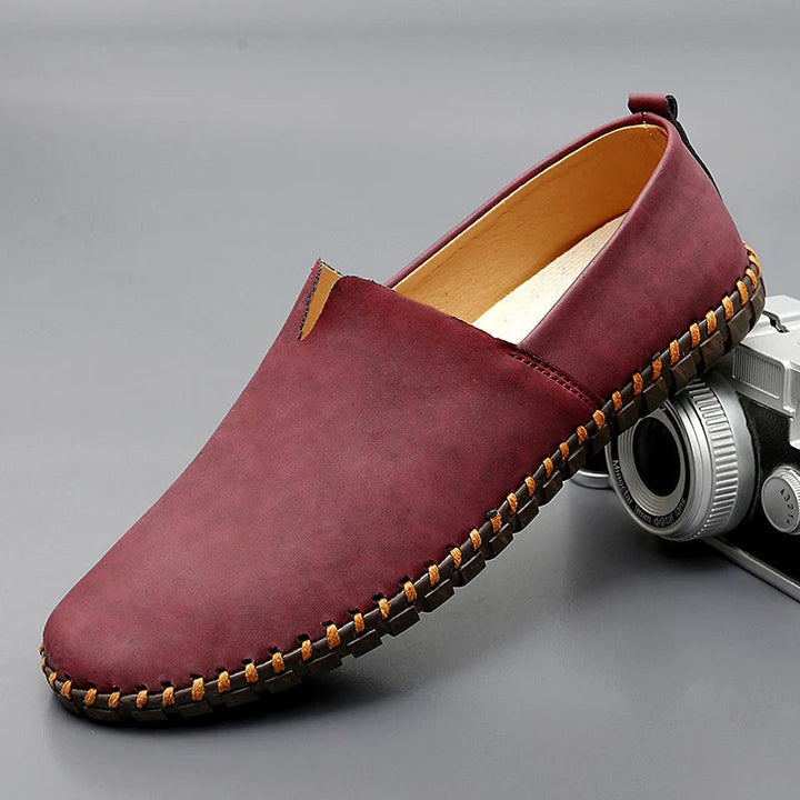 Santorini nahast Loaferid