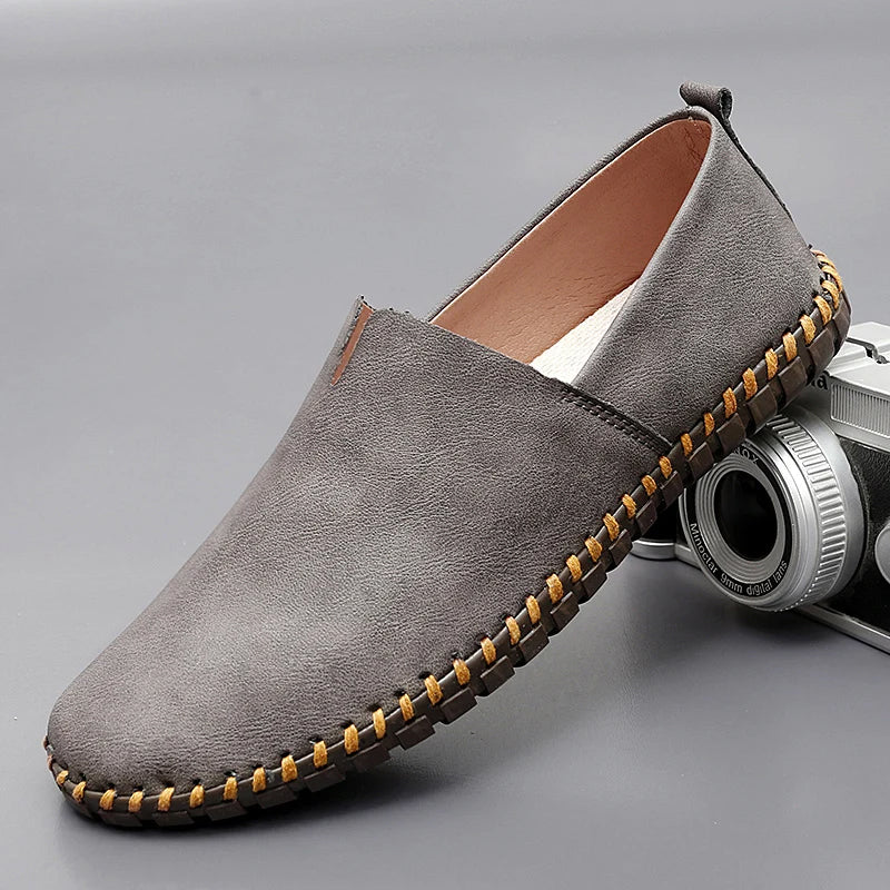 Santorini nahast Loaferid