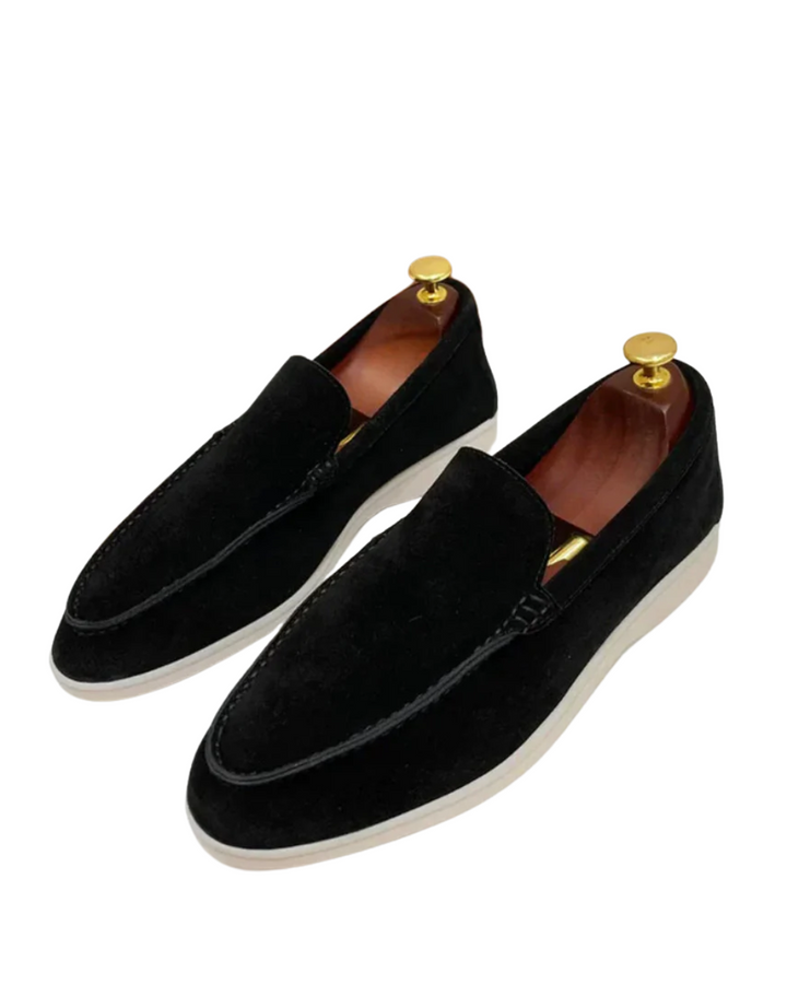 Klassikalised sametist Loafers