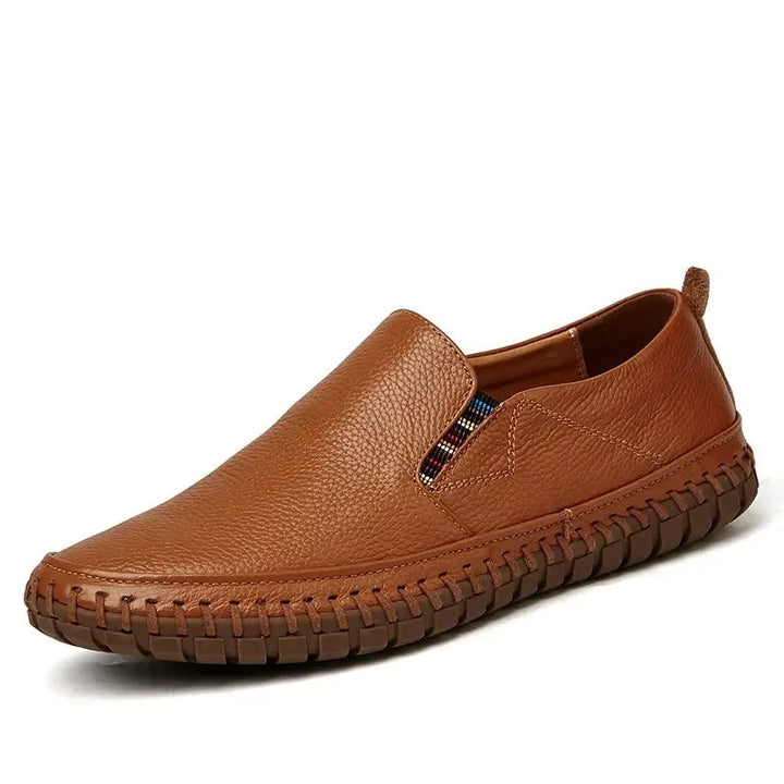 Elegantne nahast slip-on tossud
