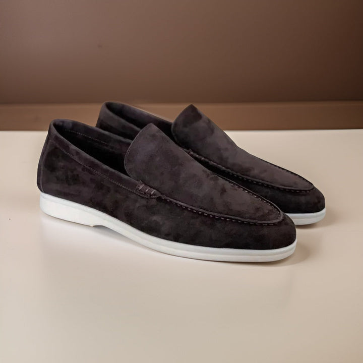Igal pool kandmiseks sobivad suède loafers