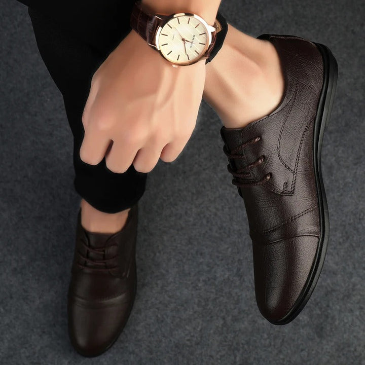 Elegantne nahast ülikonnasaapad