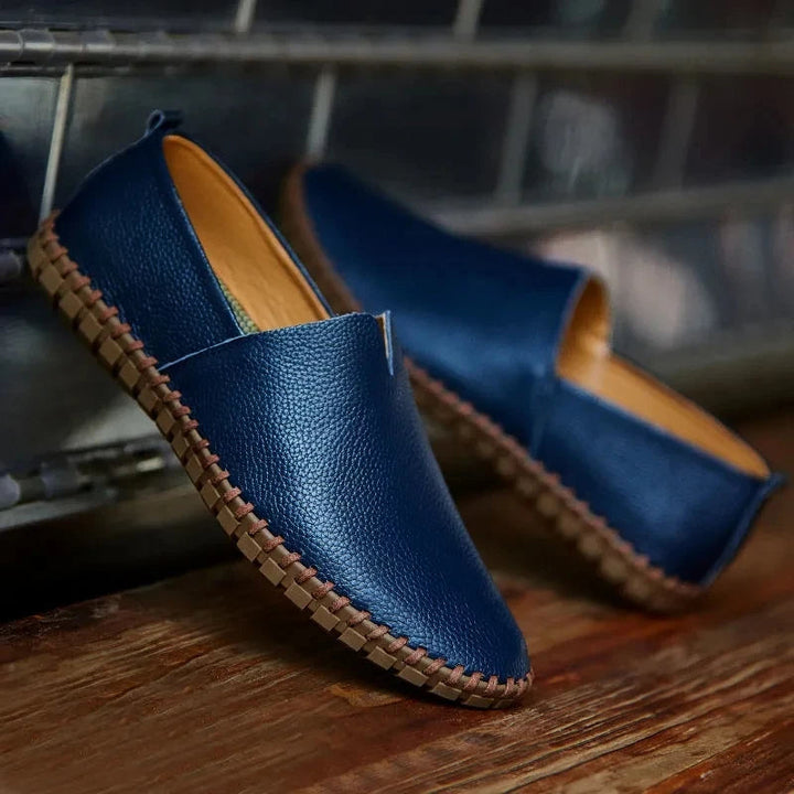 Hingavad nahast loafers