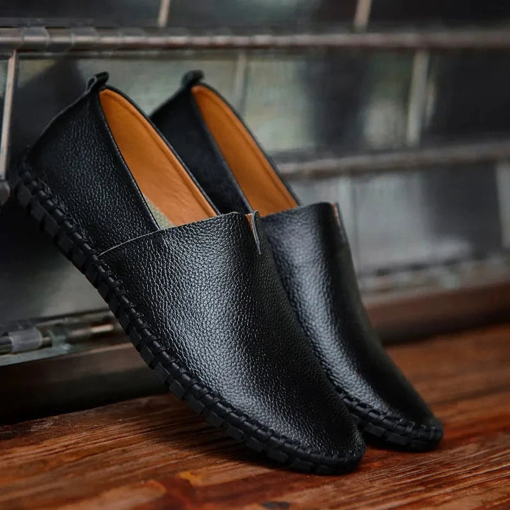 Hingavad nahast loafers