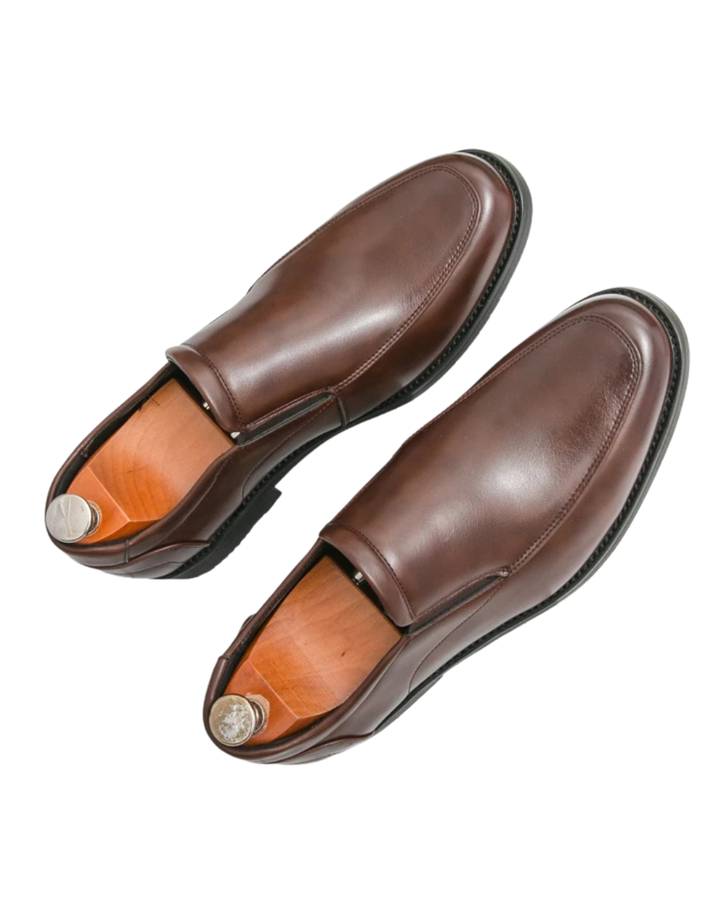 Elegantne nahkne suss
