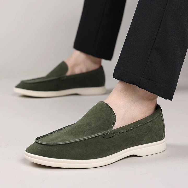 Klassikalised suede Loafers