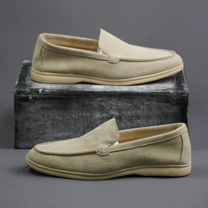 Premium samet Loafers
