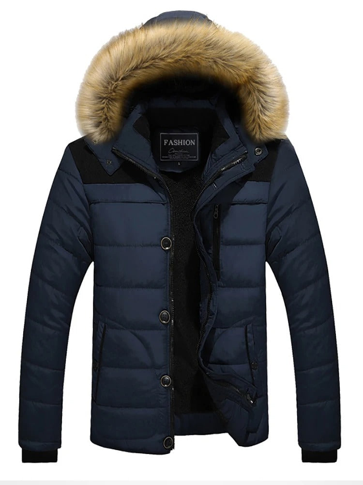 Elegantne fliistekk met capuchon