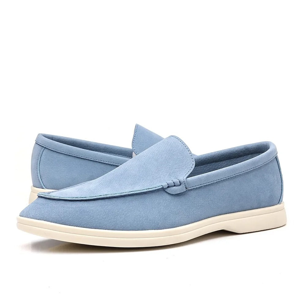 Klassikalised sametist Loaferid