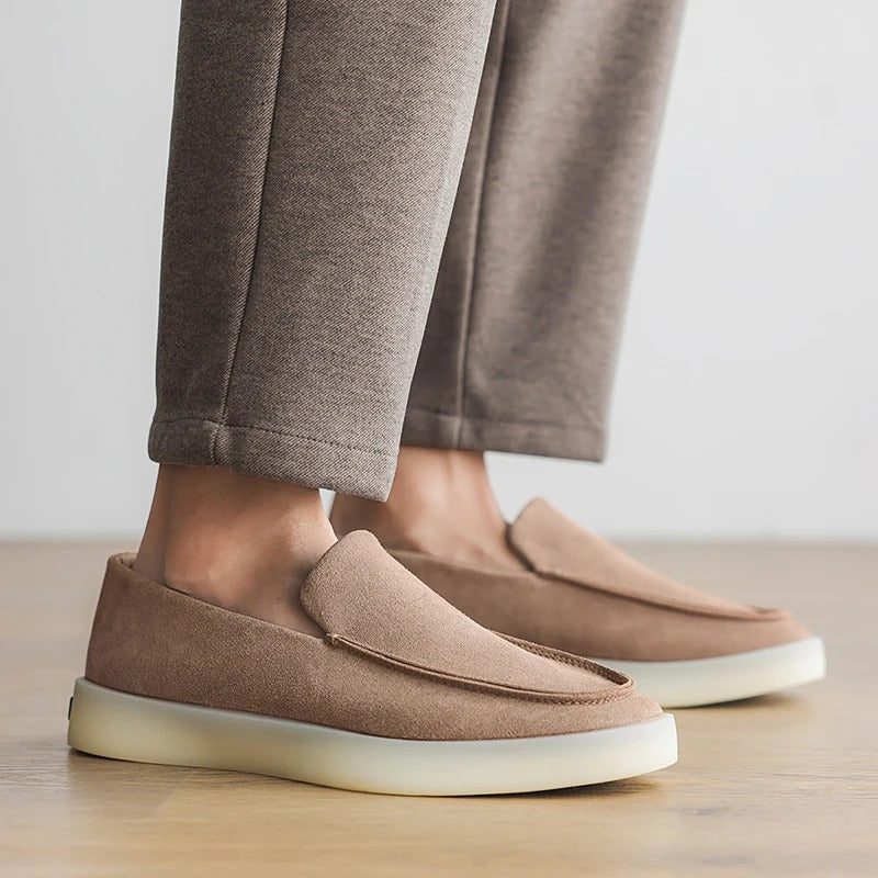 Klassikalised sametist äri Loaferid