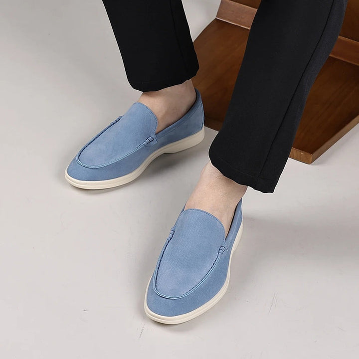 Klassikalised suede Loafers